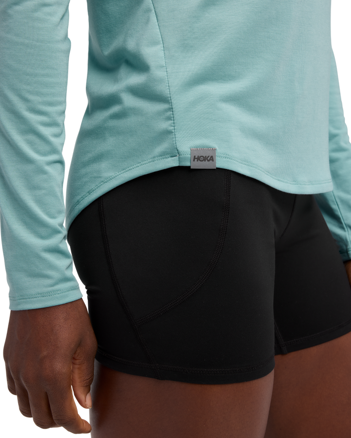 W Hoka Essential Ls Tee Sea Water