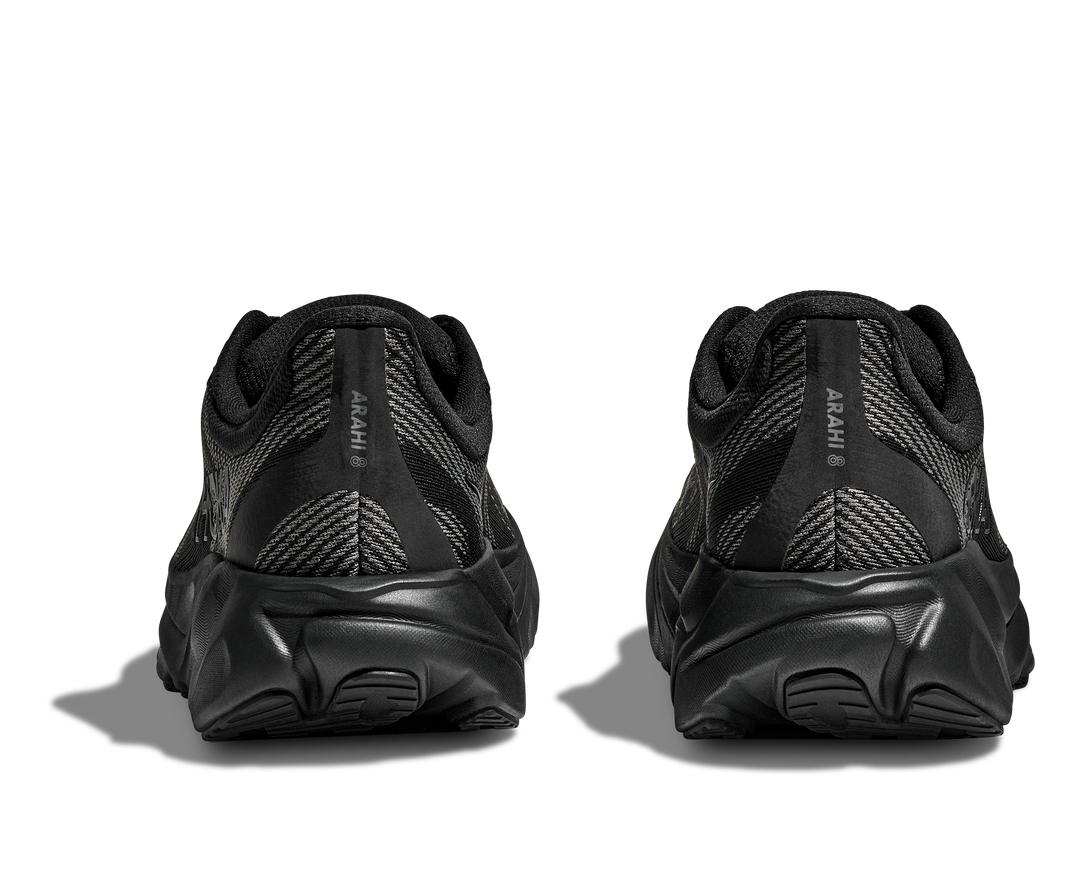 M Arahi 8 Wide Black / Black