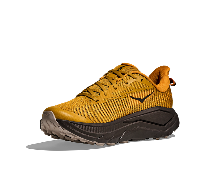 Hoka Challenger 8 Men in Mustard Seed / Black, front angle view