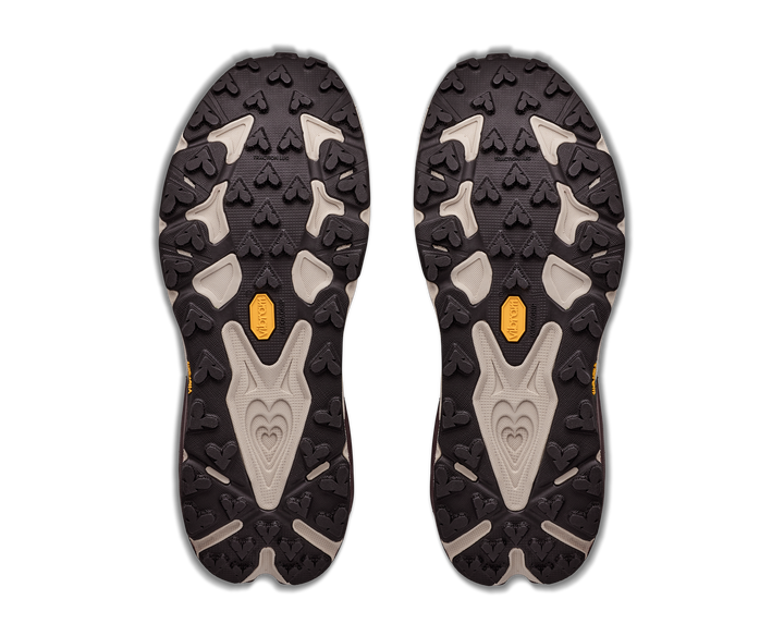 Hoka Speedgoat 7 GTX Men in Spiced Chocolate / River Rock, outsole