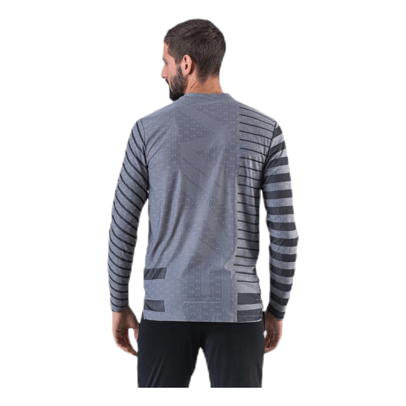 nike tech knit running shirt
