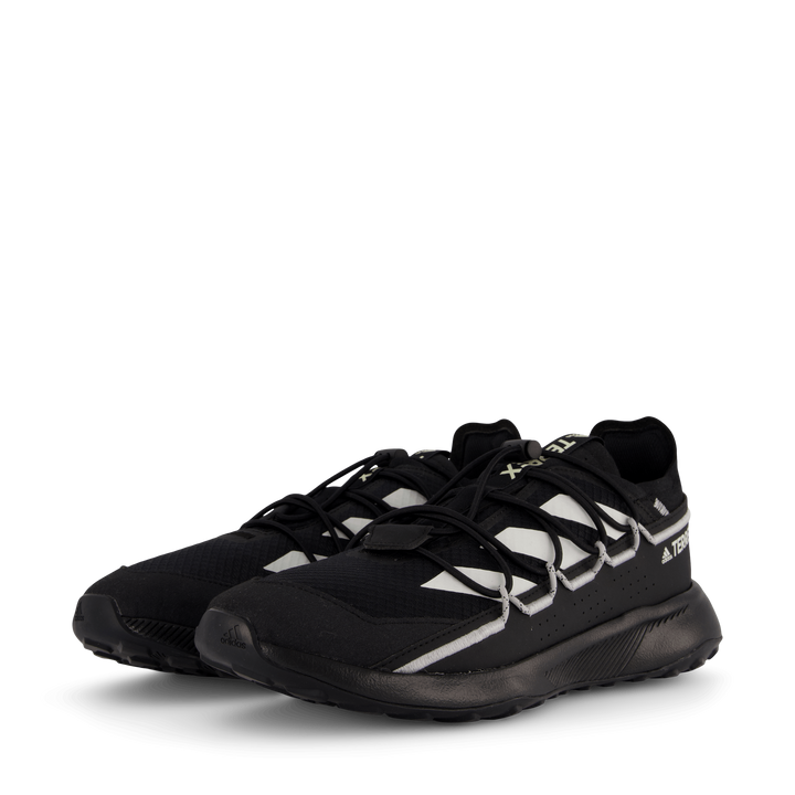 Terrex Voyager 21 Travel Shoes Core Black / Chalk White / Grey Two