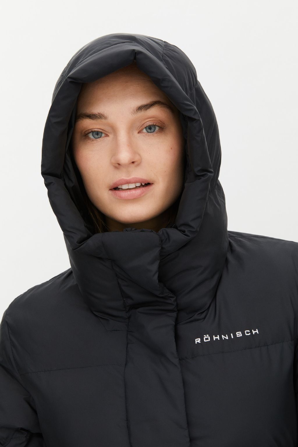 Reign Hood Coat Black