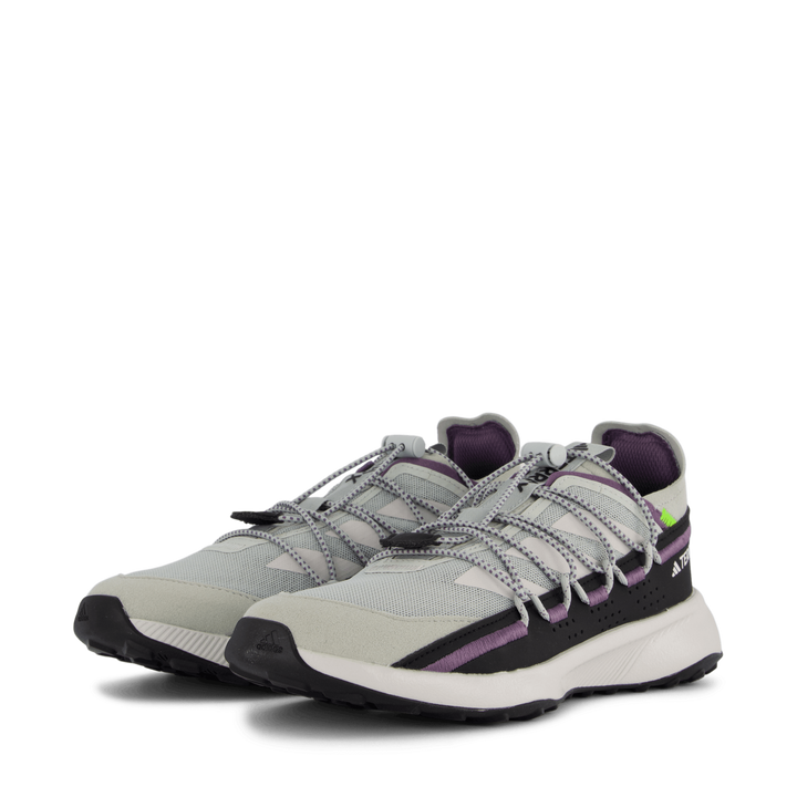 Terrex Voyager 21 Travel Shoes Wonsil / Greone / Shavio