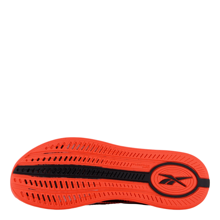 Nano X4 Wht/black/orgfla
