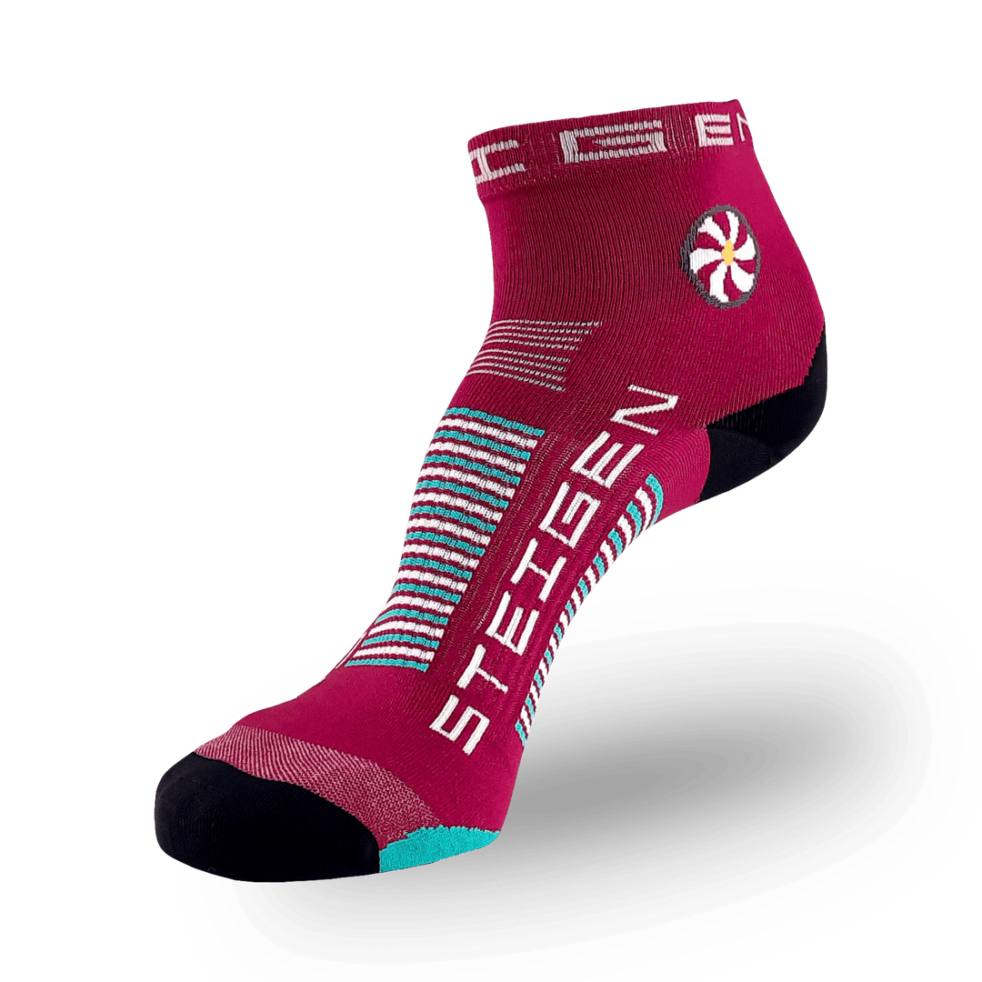 Steigen Running Socks Quarter Length in Burgundy, side view