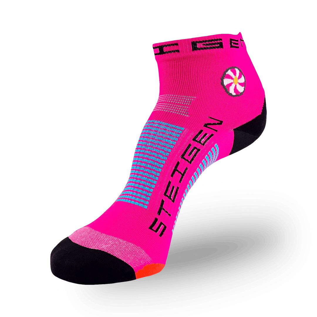 Steigen Running Socks Quarter Length in Fluro Pink, side view