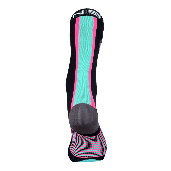 Steigen Running Socks Three-Quarter Length in Night Vision, back view
