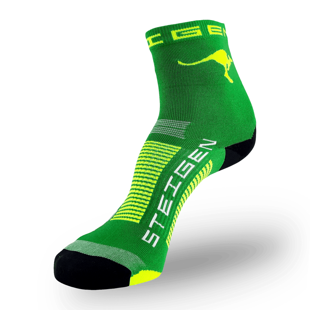Steigen Running Socks Half Length in Aus Green, side view