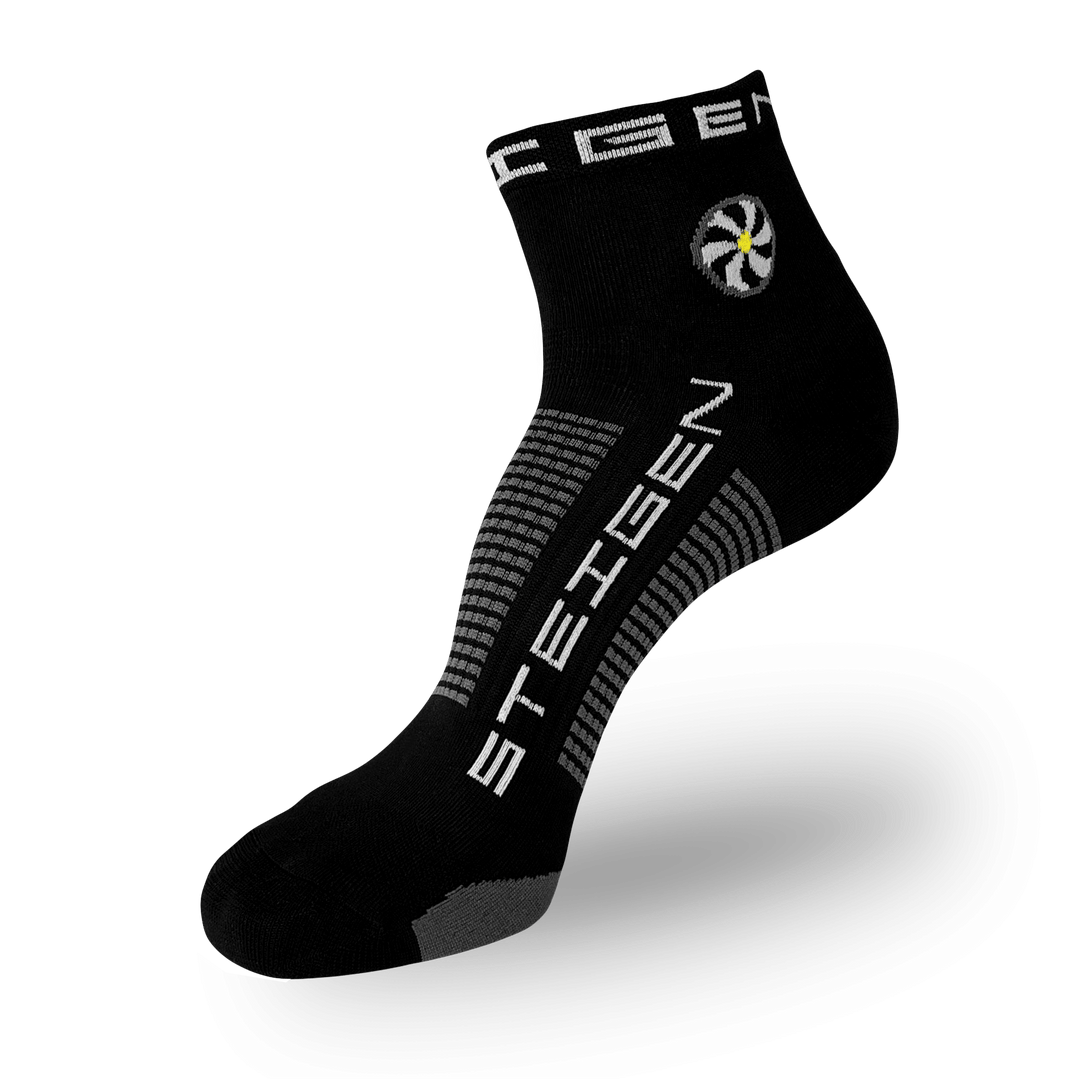 Steigen Running Socks Quarter Length in Black, side view