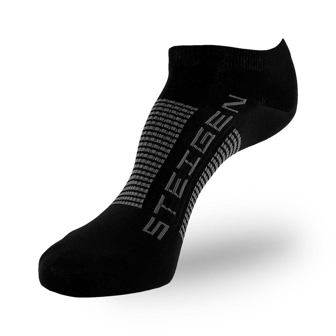 Steigen Running Socks Zero Length in Black, side view