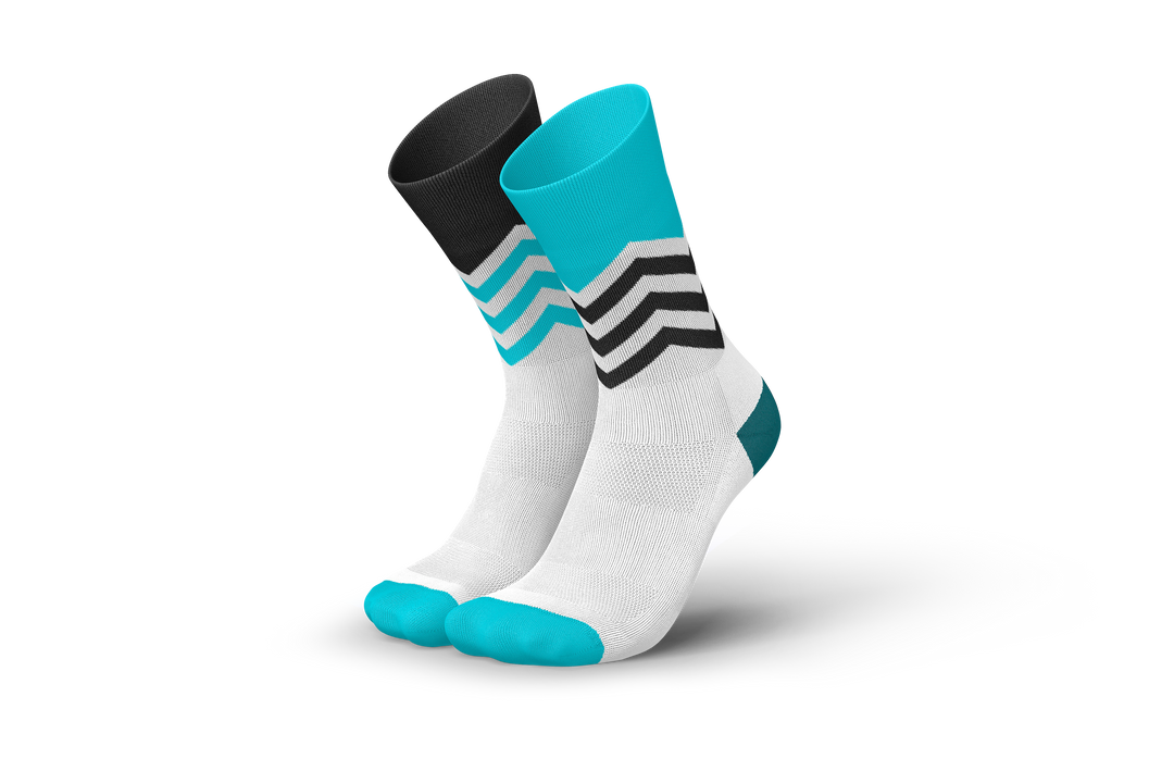 Running Volts Cyan Black