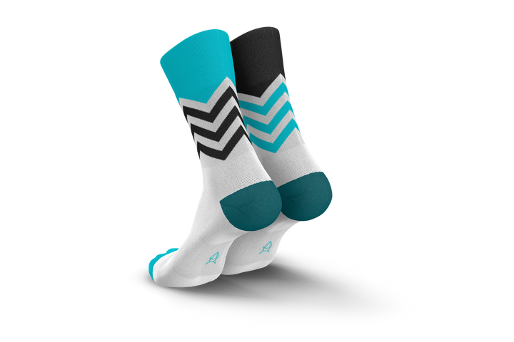 Running Volts Cyan Black
