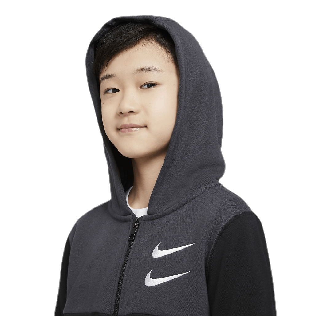 junior black nike hoodie