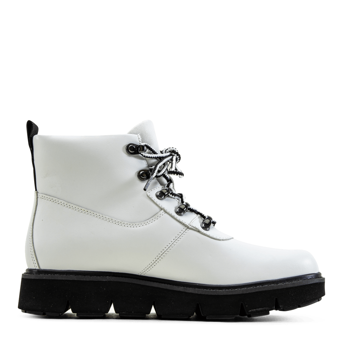 Raywood Alpine Hiker White