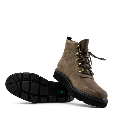 Raywood Alpine Hiker Green