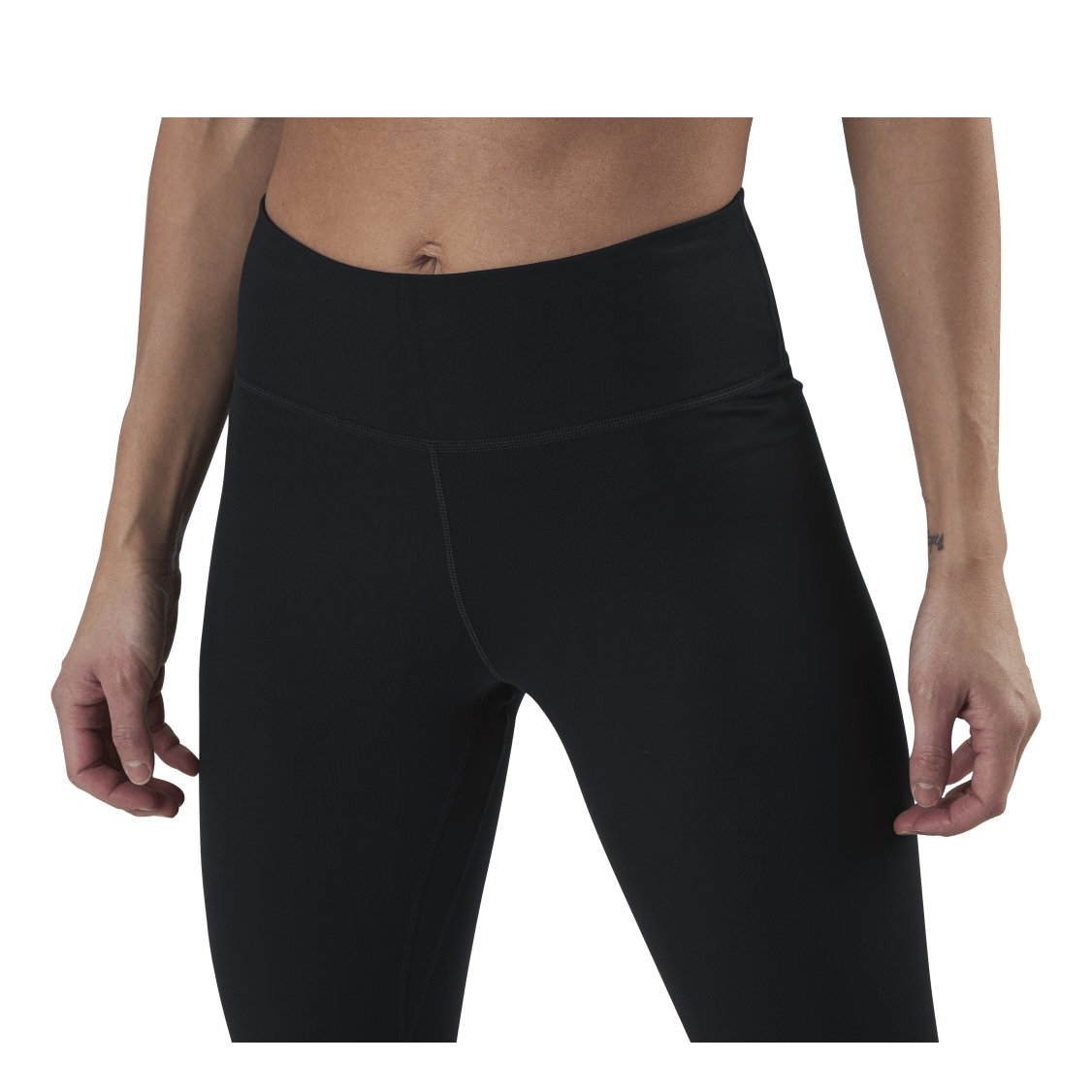 One Tight MR Crop 2.0 White/Black