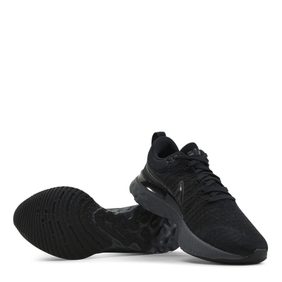 React Infinity Run Flyknit 2 Black
