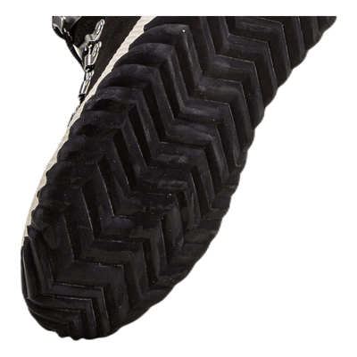 Out n About Plus Conquest Black