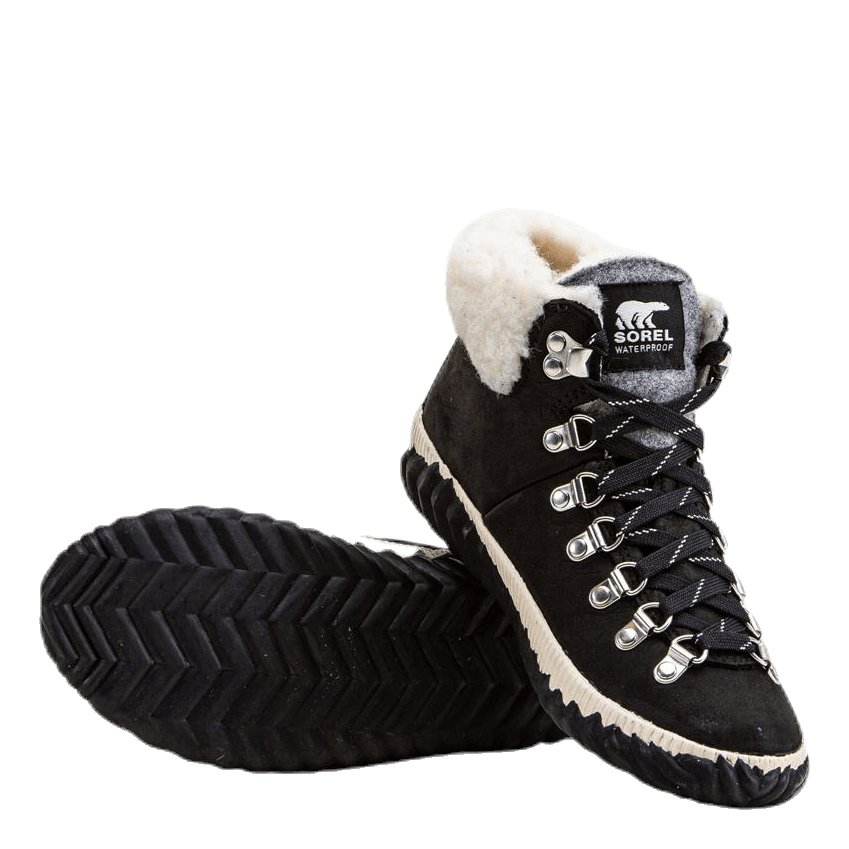 Out n About Plus Conquest Black
