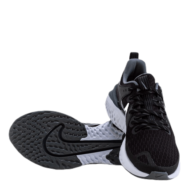 nike legend react negro