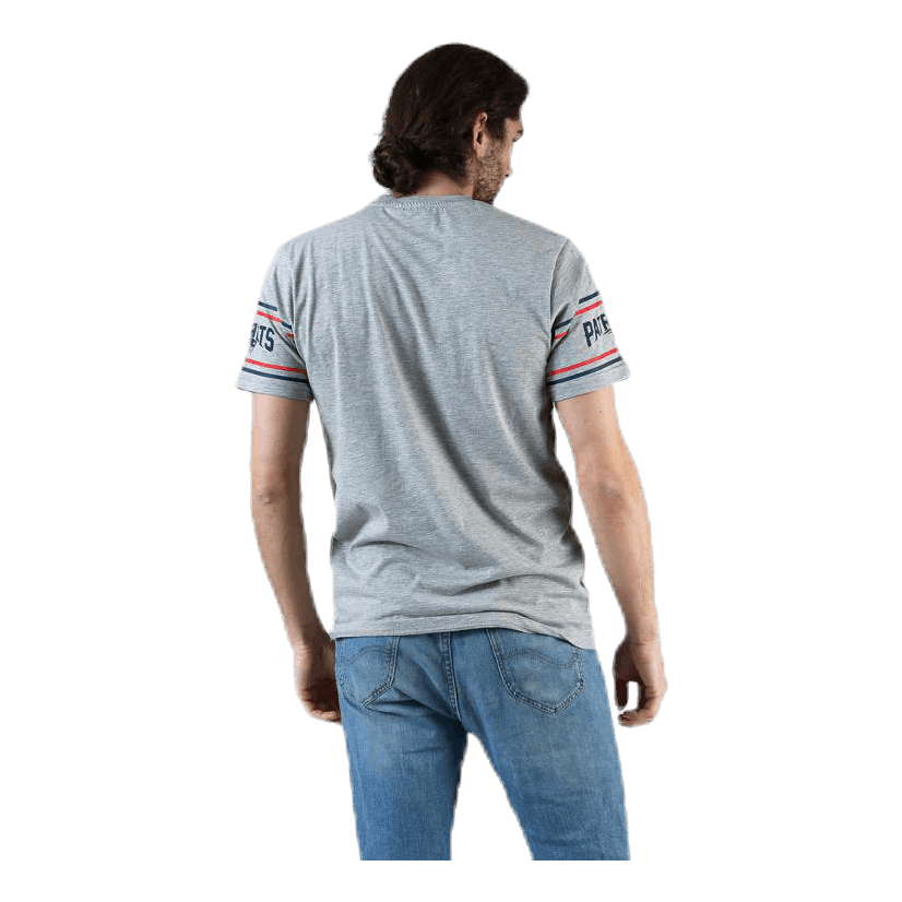 Badge Tee Black