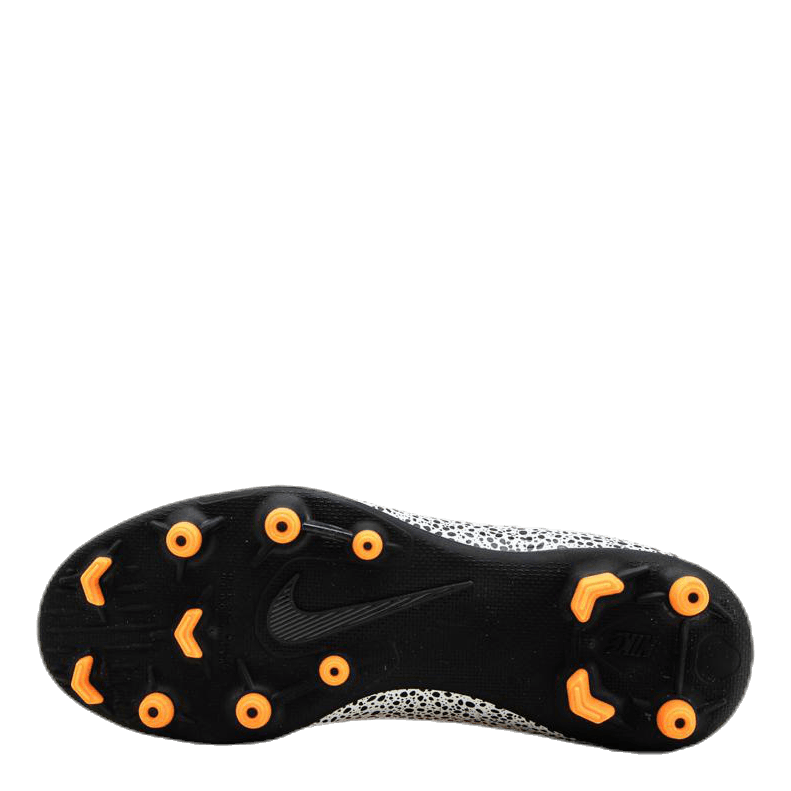 Superfly 7 Club CR7 FG/MG Orange/White/Black