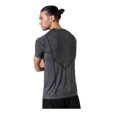 Reactive evoKNIT Tee Black