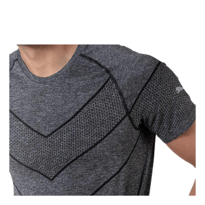 Reactive evoKNIT Tee Black
