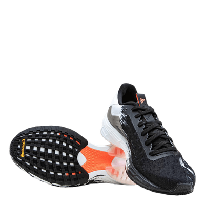SL20 Shoes Core Black / Signal Coral / Cloud White