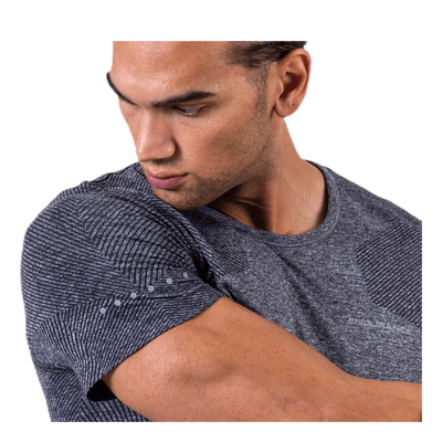 Kanen Seamless S/S Tee Black