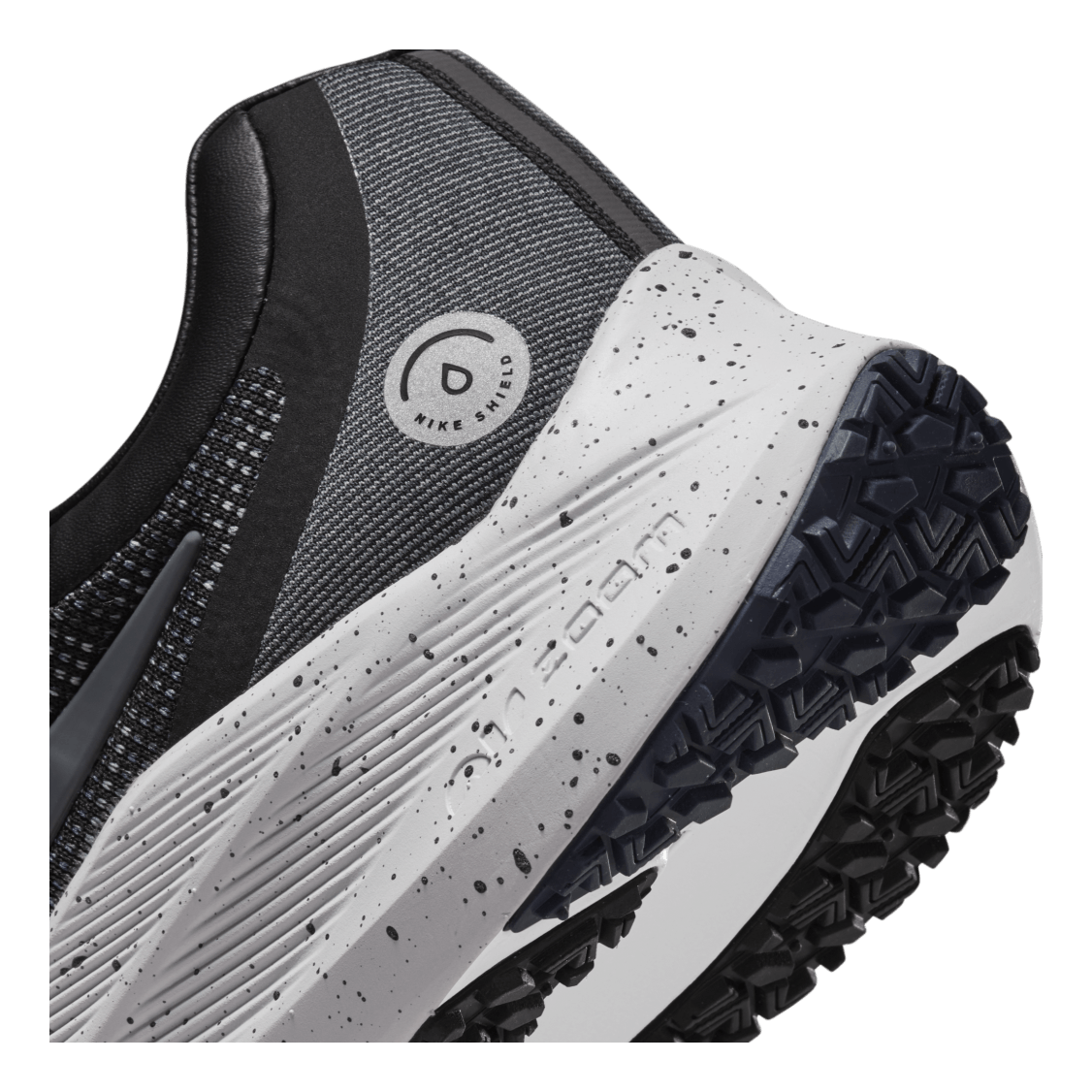 Winflo 8 Shield Men's Running  Black/iron Grey-metallic Silve