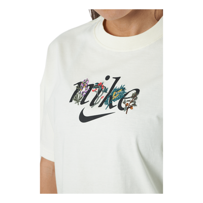 Nike Sportswear Women's T-shir Coconut Milk