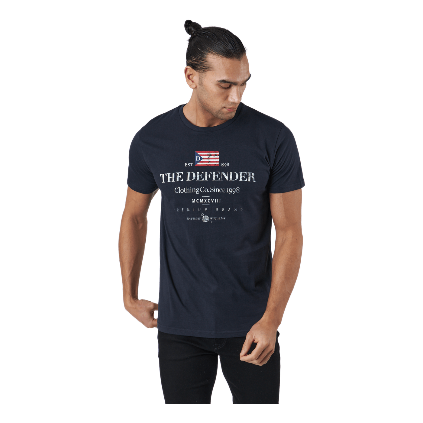 The Defender Clean Tee Navy
