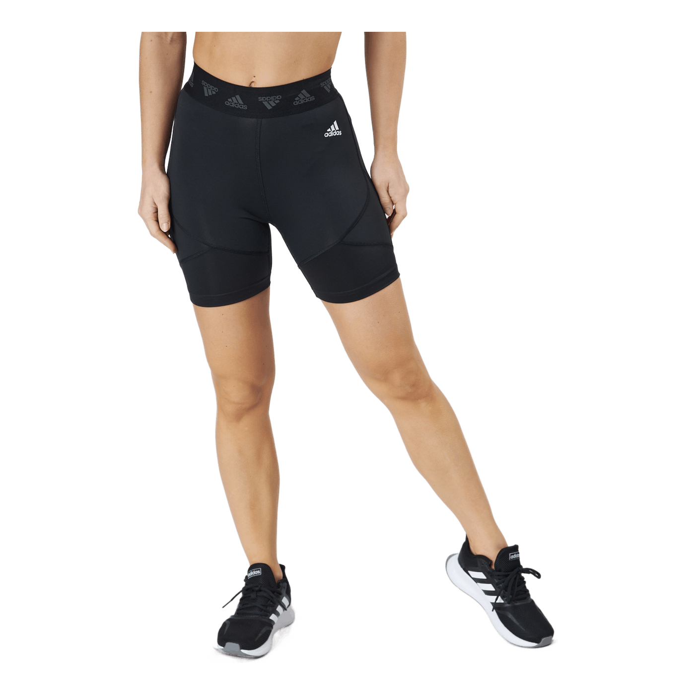 Short W Black