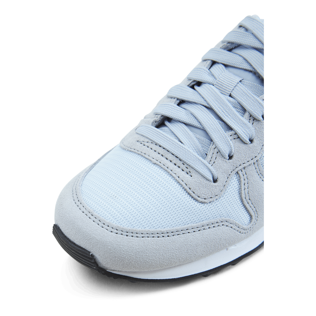 Women s Nike Internationalist Wolf Grey white pure Platinum Nike Runforest