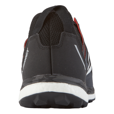 Terrex Agravic Flow Cblack/crywht/solred