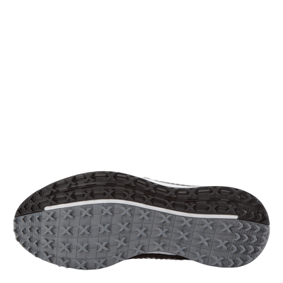 CP Traxion Spikeless Shoes Core Black / Cloud White / Silver Metallic