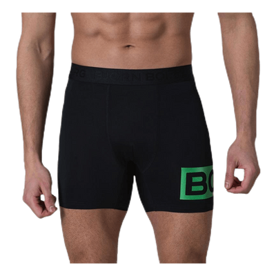 Radiate Shorts Black