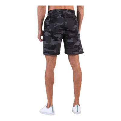 Capture Tech Shorts Patterned