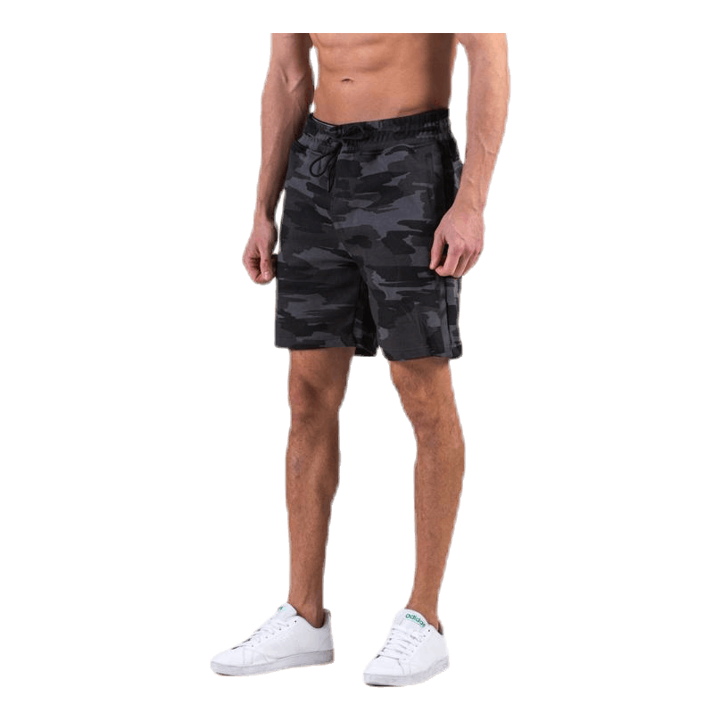 Capture Tech Shorts Patterned