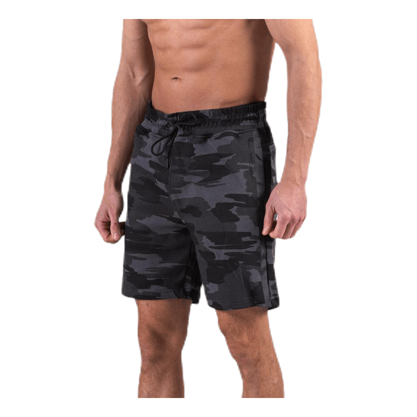 Capture Tech Shorts Patterned