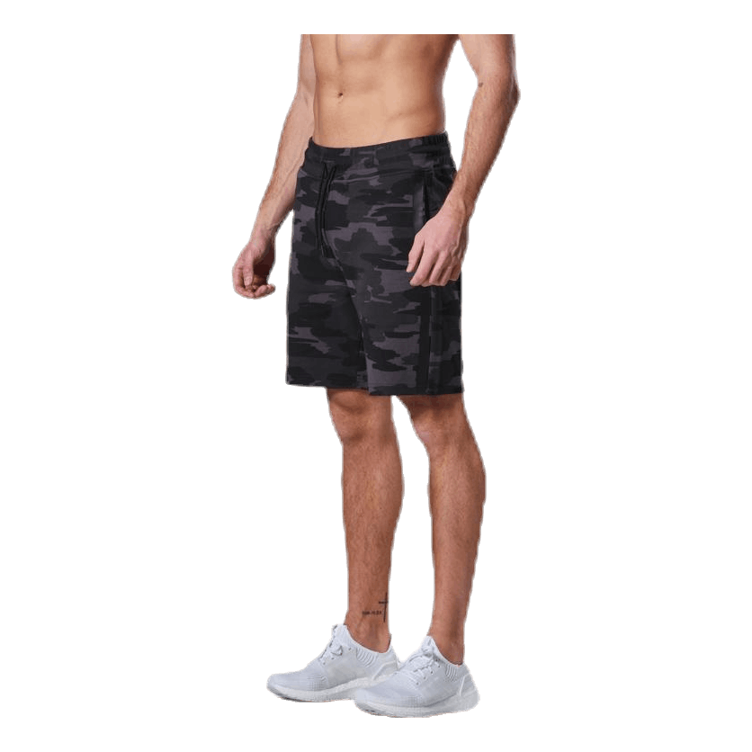 Capture Tech Shorts Patterned