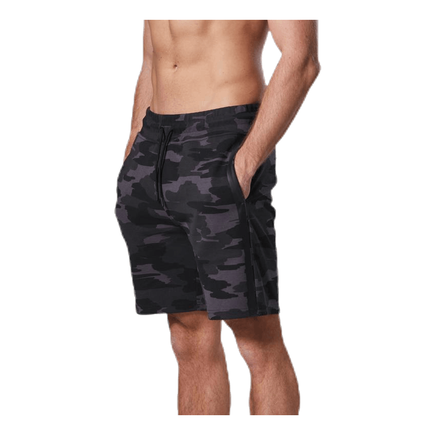 Capture Tech Shorts Patterned