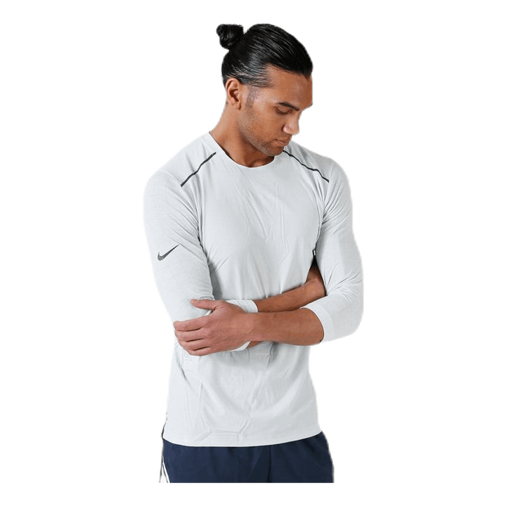 Tech Pack Rise 3QTR Top White/Grey