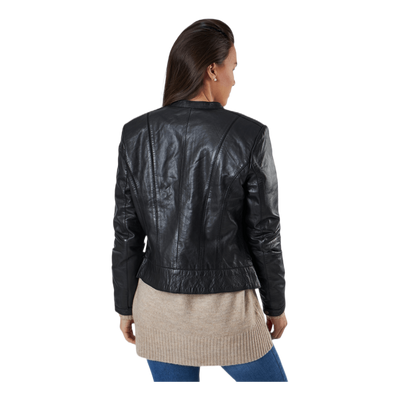 Diora Black