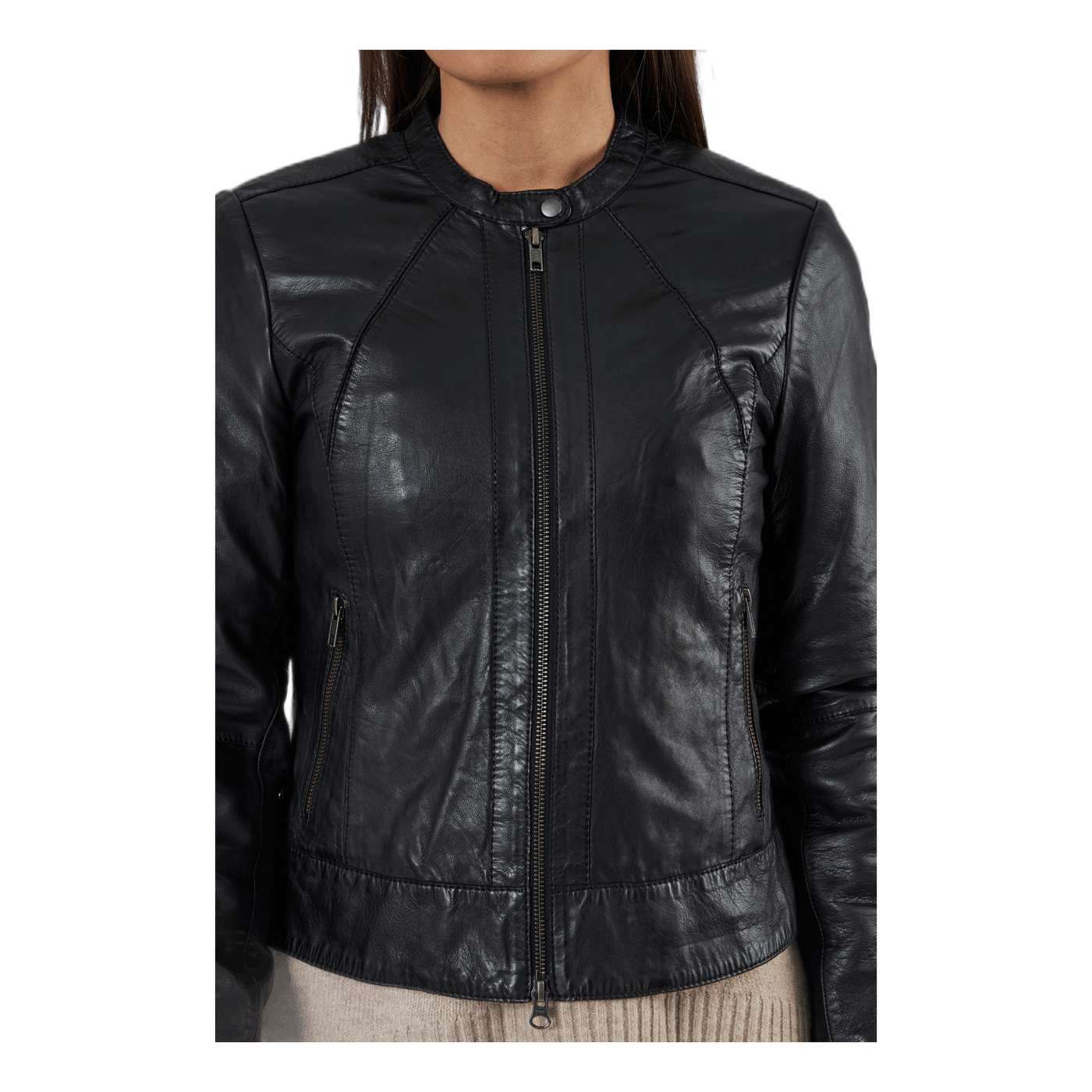 Diora Black